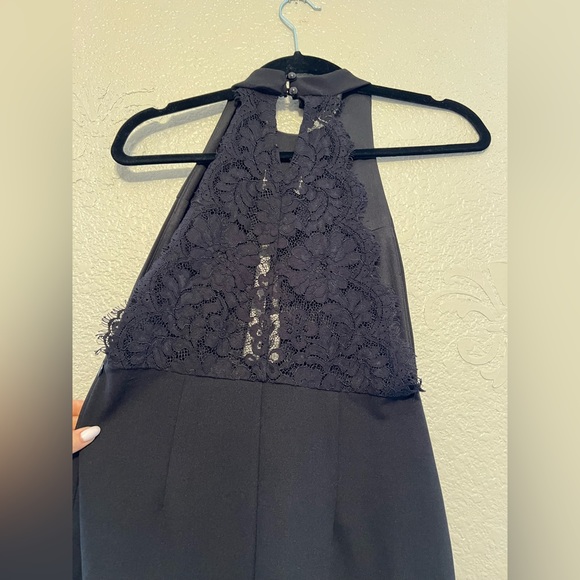 ASOS  halterneck bodycon dress with keyhole front and lace back in black - Picture 8 of 8